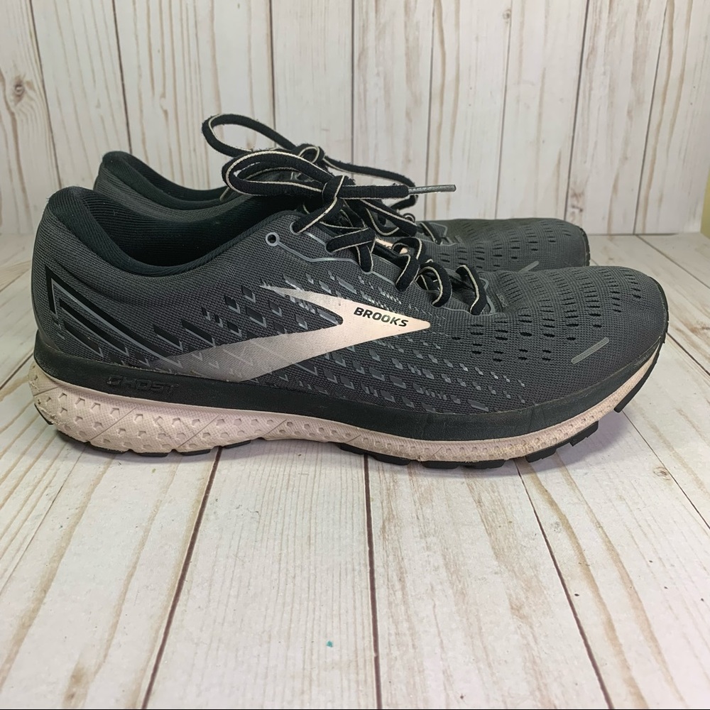 Brooks Womens Ghost 13  Gray Black Running Sneakers Lace Up Size 11 2a Narrow